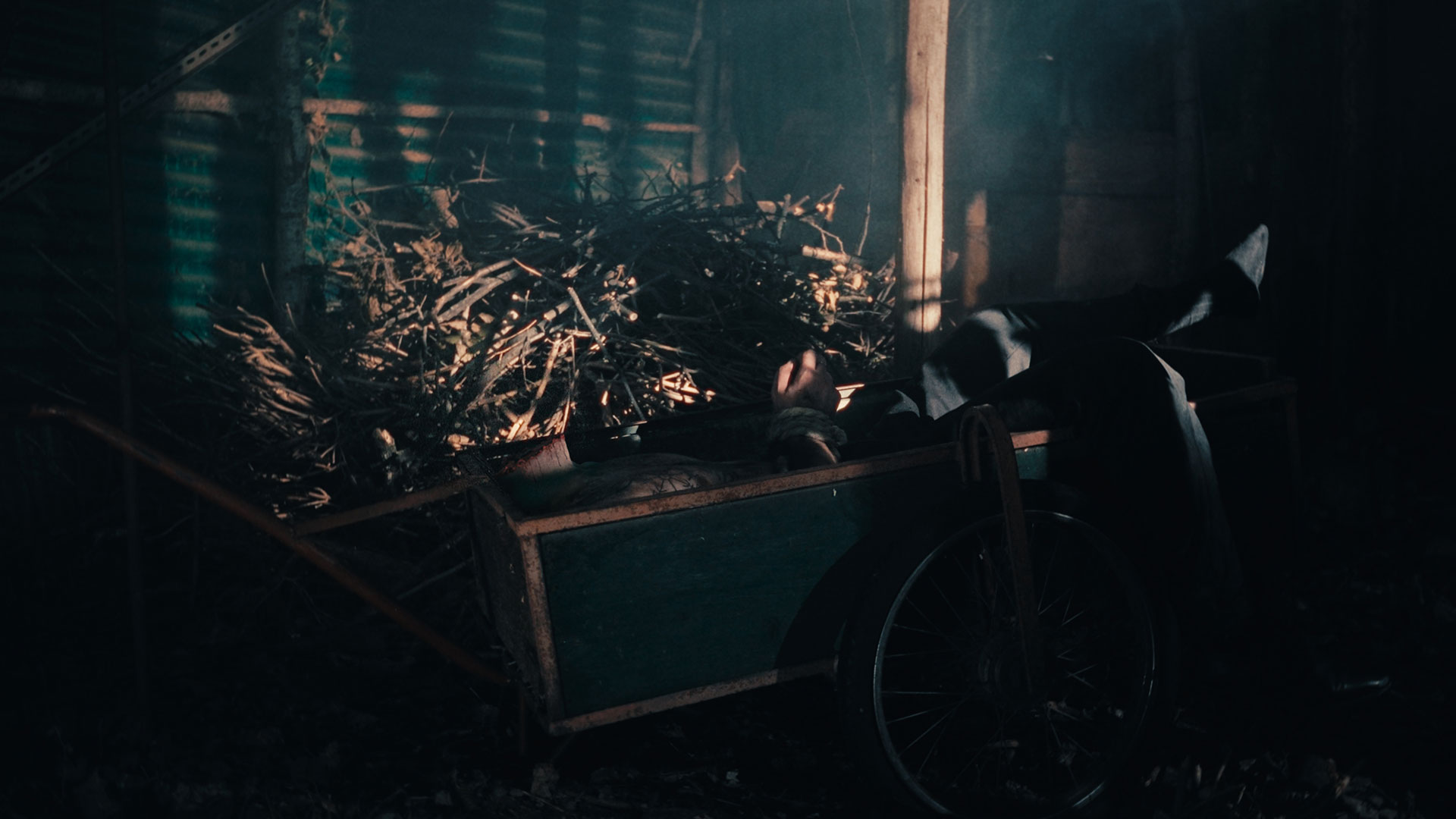 OLTRE by CRAVE | Official Music Video | 2024